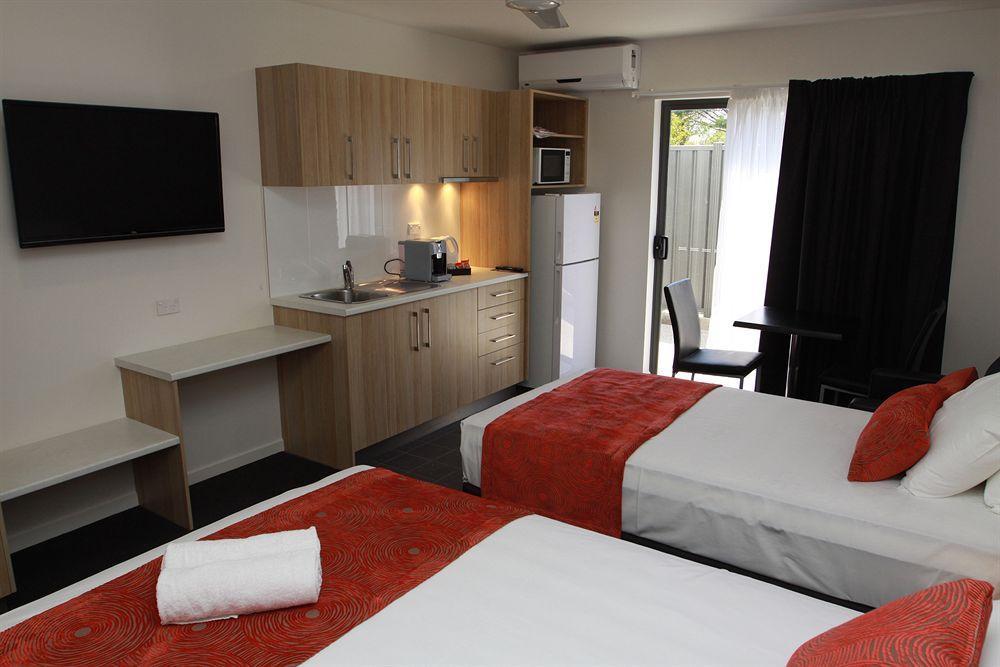 Abode37 Motel Emerald Exterior foto