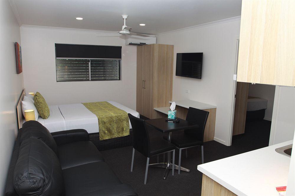 Abode37 Motel Emerald Exterior foto